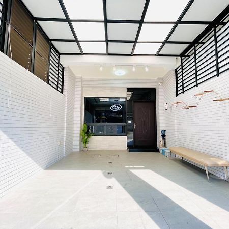 Six Seasons Inn - Qian He Tainan Exterior photo